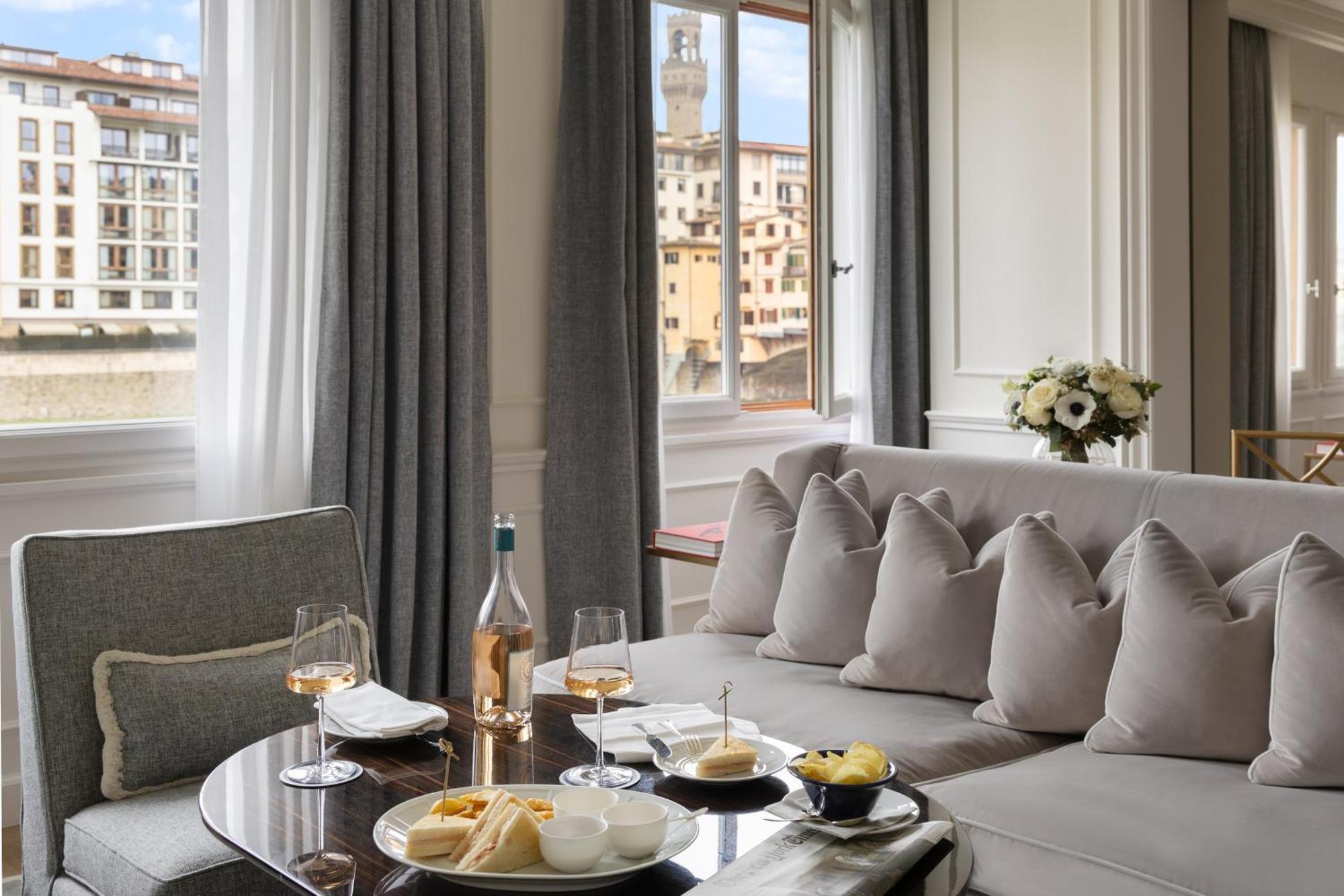 Lungarno Luxury Apartments - By Lungarno Collection فلورنس المظهر الخارجي الصورة